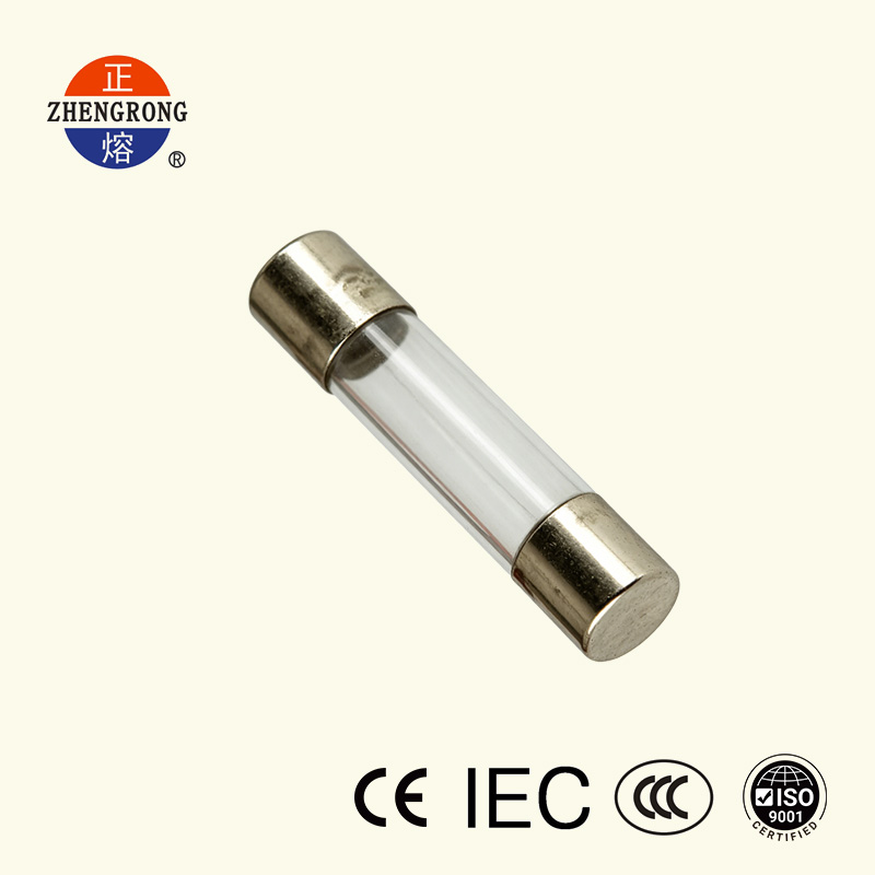 ฟิวส์ 15A ขนาด 6*30 มม. พร้อมความสามารถในการทำลายต่ำ 250V